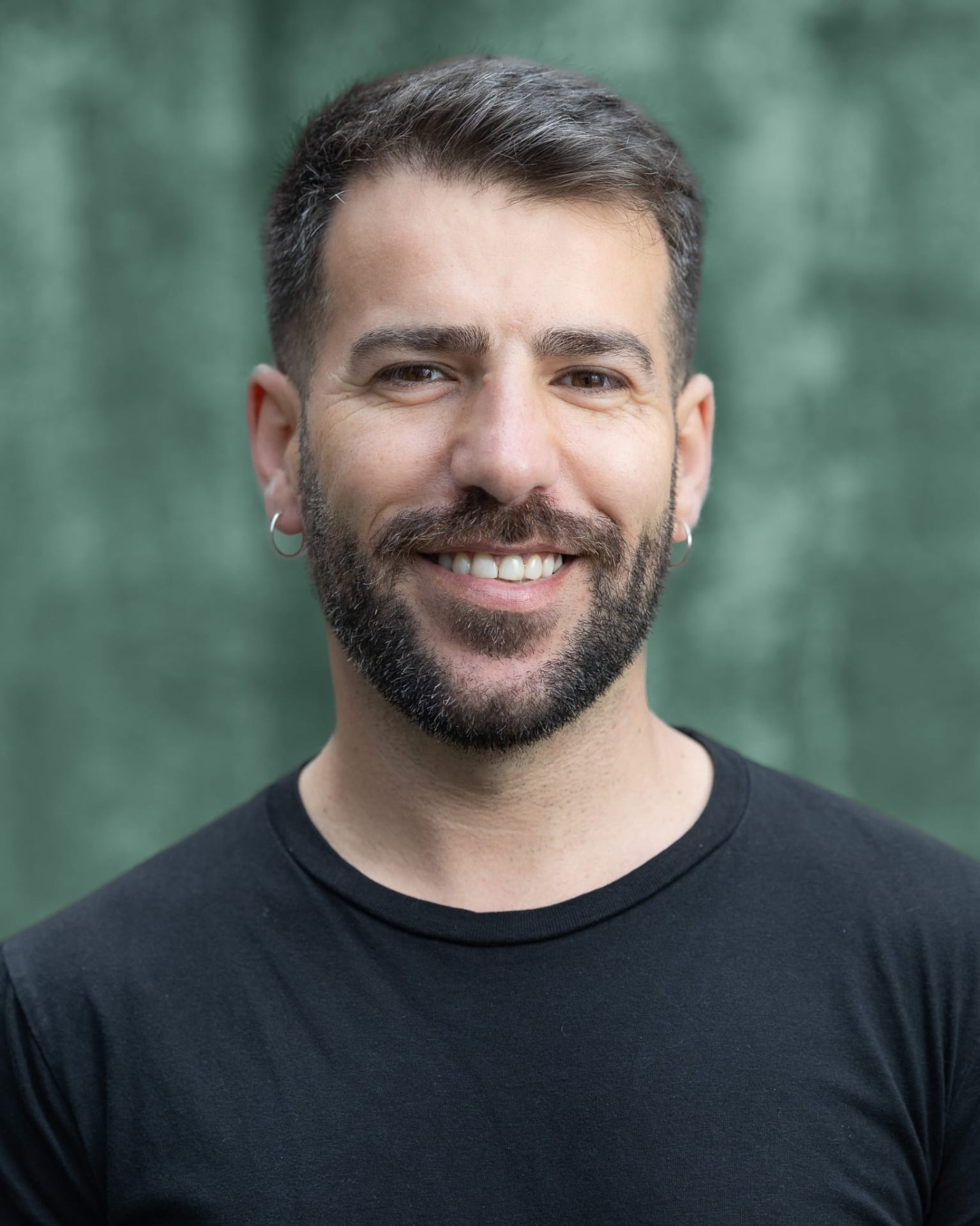 Sérgio Correia com um dos bichinhos